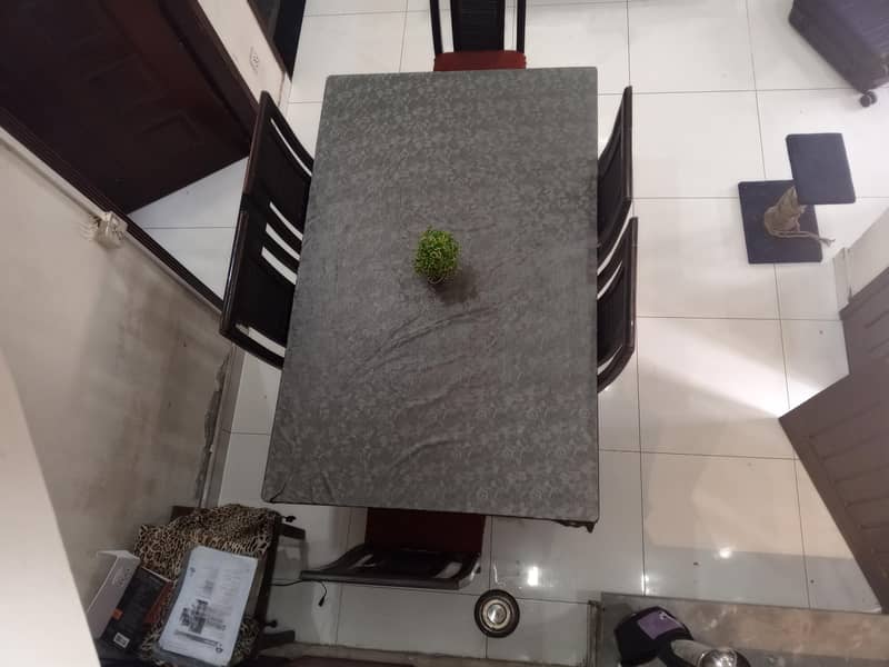 Queen size dining table 2