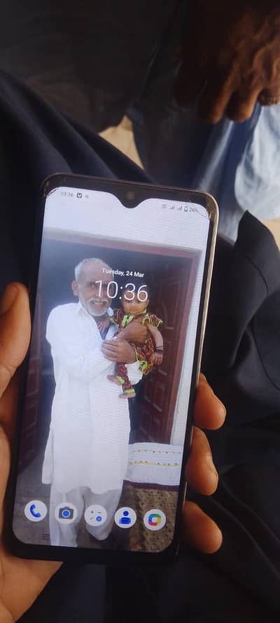 VIVO V21  8+4 128 03061107386