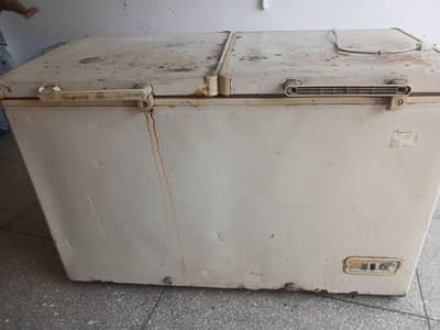 dawlence two door deep freezer