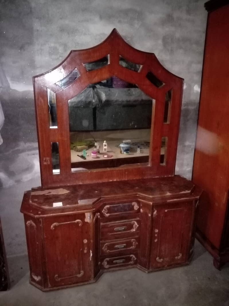 Dressing table 1