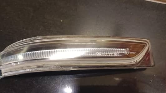 kia Sportage side light for sell