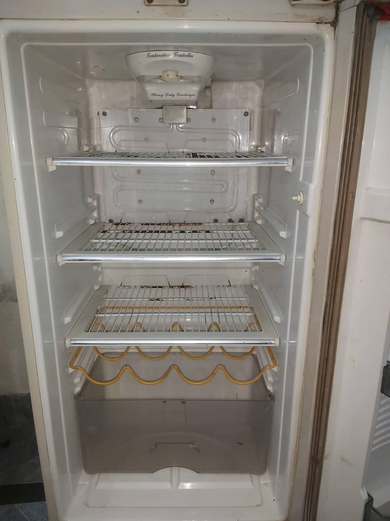 refrigerator 1