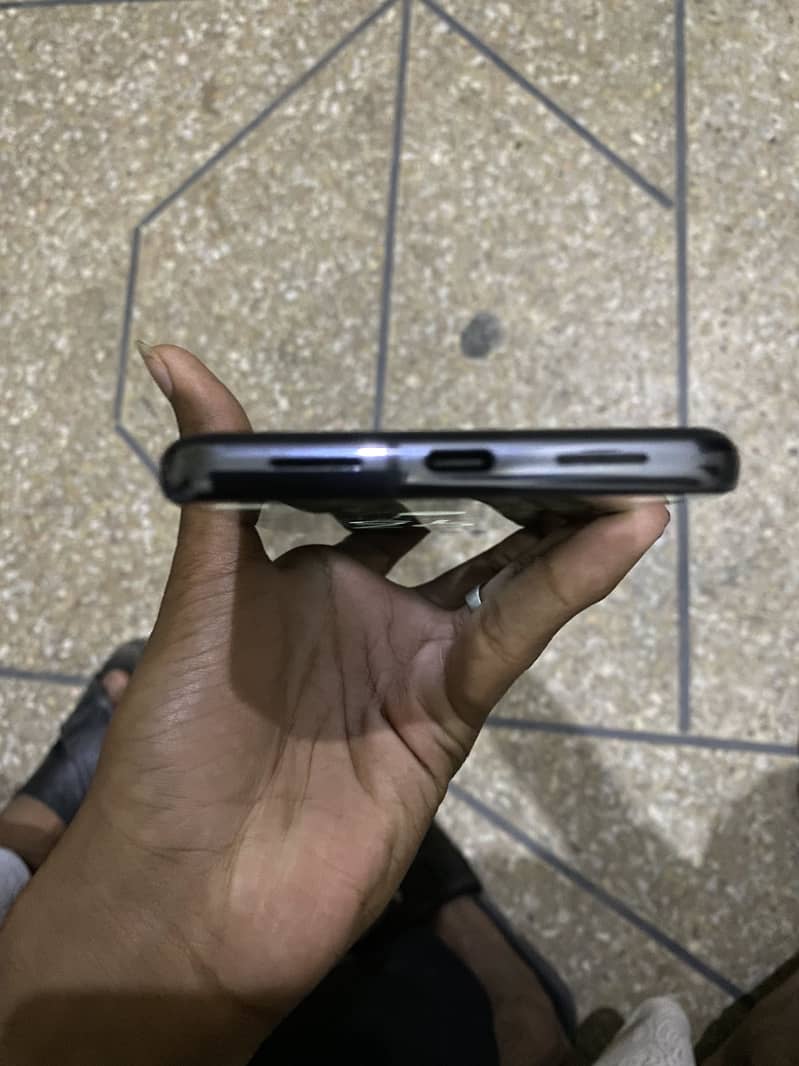 Google pixel 8 pro 1