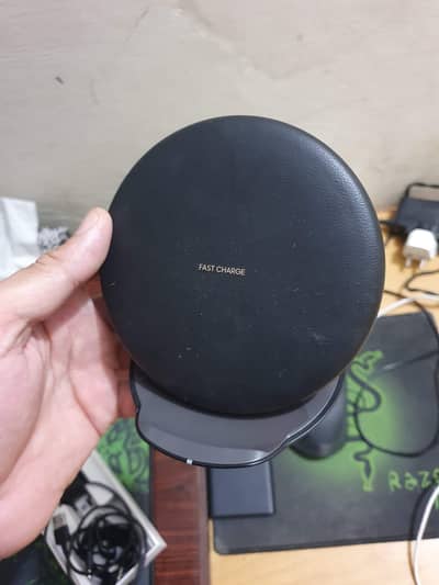 Samsung Wireless Charging Stand