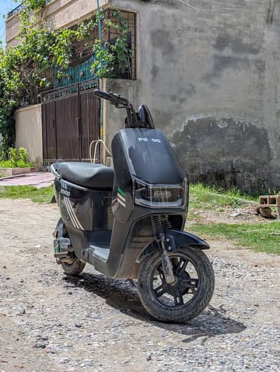 Revoo A10 Electric Scoty 13 months warranty