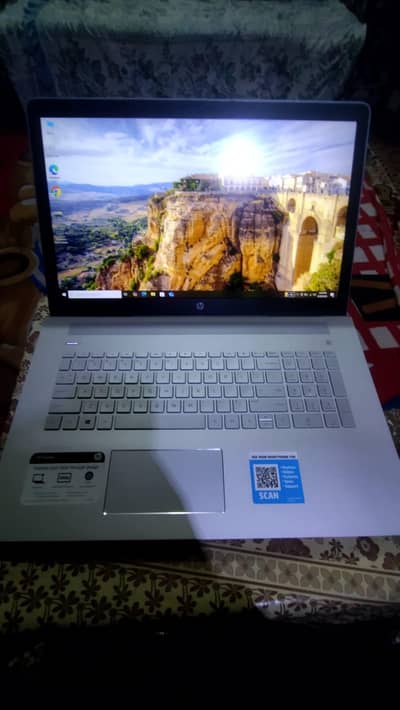 Hp pavilion AmD A10 6th generation 12 gb ram with 128 gb ssd