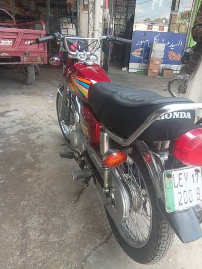 Honda 125 2017 Model condition 10 by 10 with saman