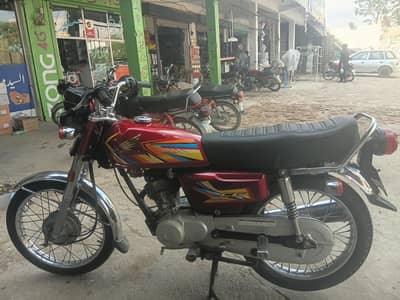 Honda CG 125 2017 Model – Excellent Condition
