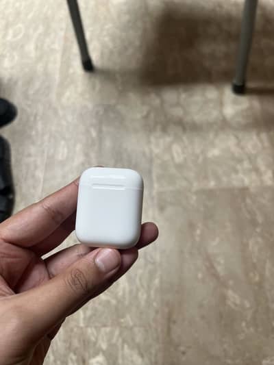 Apple genuine AirPods a1602 in good sound and condition