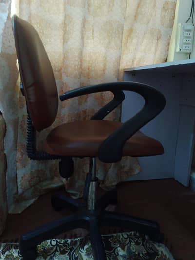 study table/ office chair