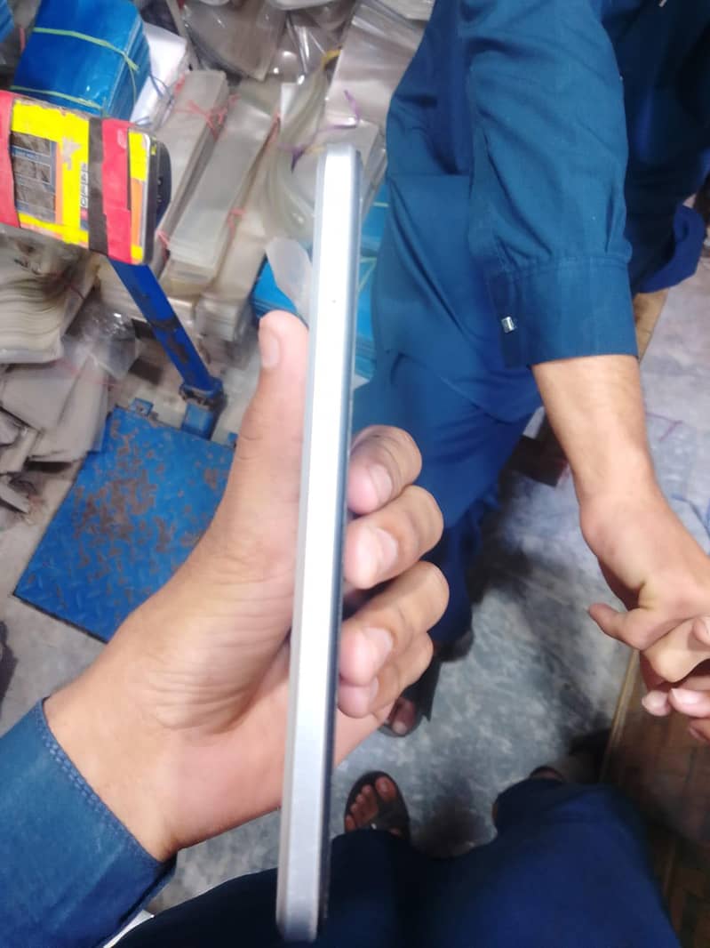 mobile phone dcode 1