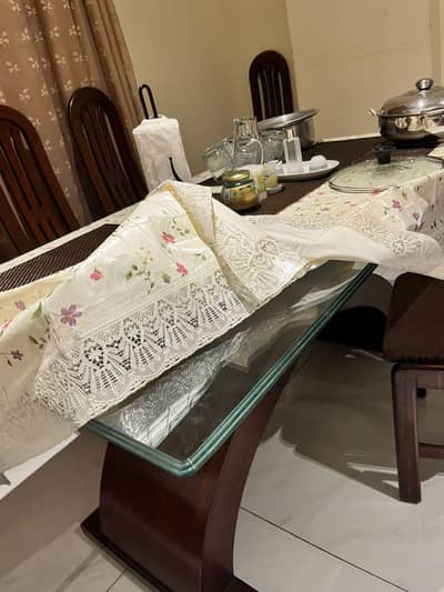 6 Seater Dining table