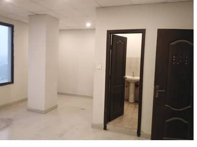 Area 350 Square Feet Brand New Corporation Office Available For Rent In Main Boulevard Road Gulberg 3 Lahore