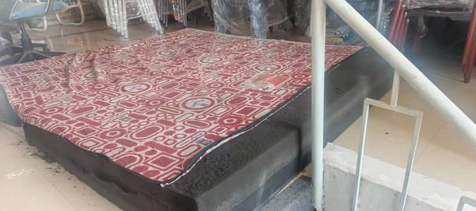 Used double bed Foam Mattress reasonable price