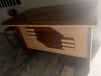 office table for sale good condition