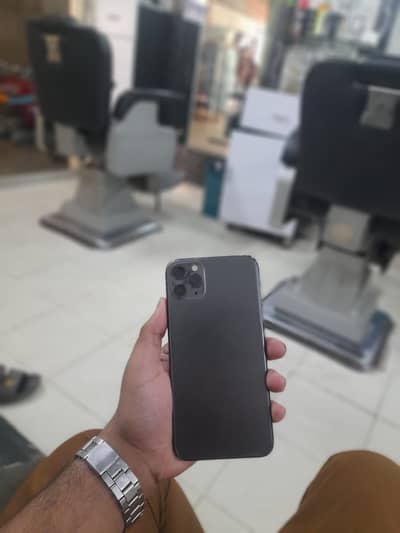 iPhone 11 Pro Max (Factory Unlock)