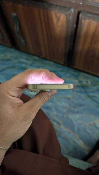 Iphone 16 pro max jv