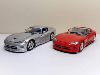 Bburago Dodge Vipers 1/24 Scale (Made in Italy)
