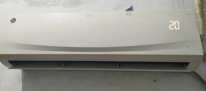 PEL AC 1.5 TON CONDITION PIC ME DEKHLY