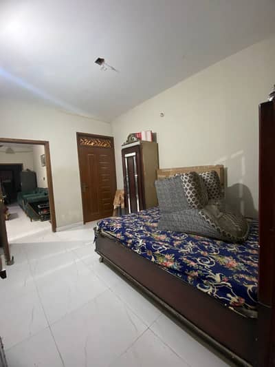 Looking For A Prime Location Upper Portion In Karachi For Sale