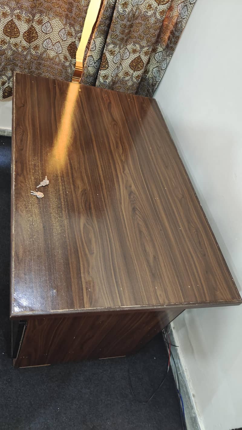 Computer Desk / Computer Table 2