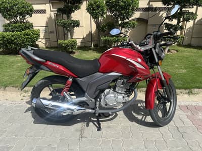 Suzuki GSX 125 || Like New