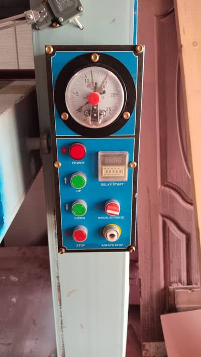 Wood Working Press Machine , Strong & Reliable