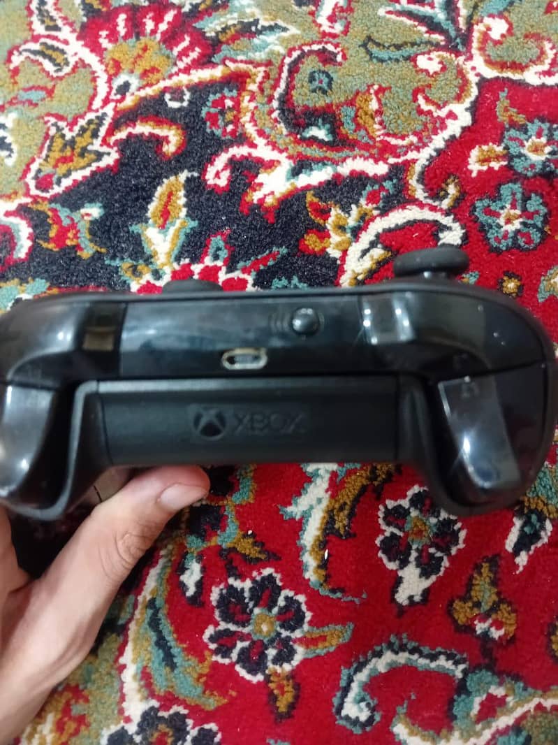 Xbox one s controller 3