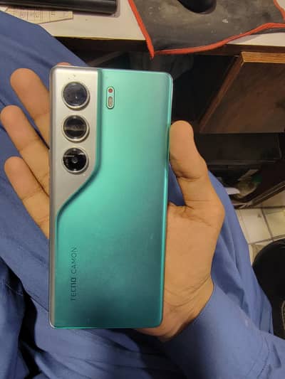 Tecno CAMON 40 Pro