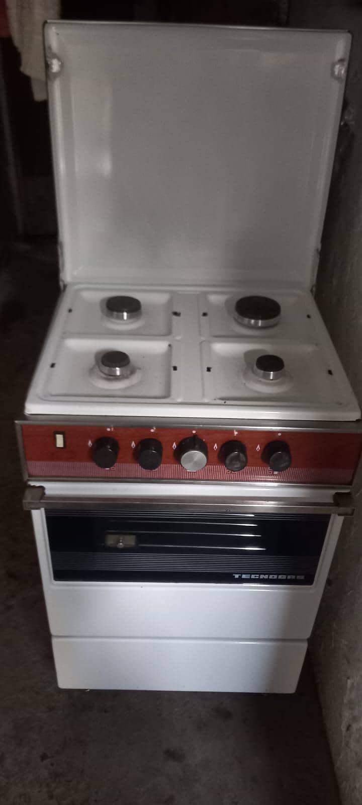cooking range 1