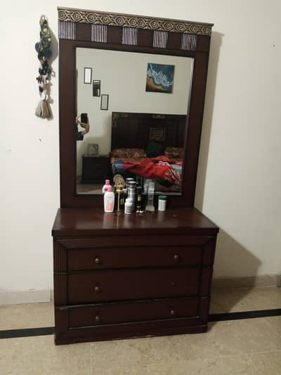 dressing table