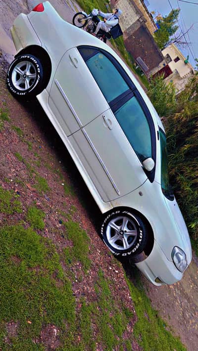 corrolla se salon 2003 model