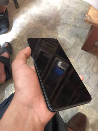 used but 10/10 condition. without original charger