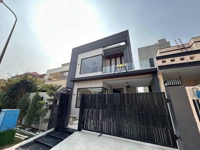 10 Beautiful Modern Design House In Dha Phase 8 Ex Air Avenue