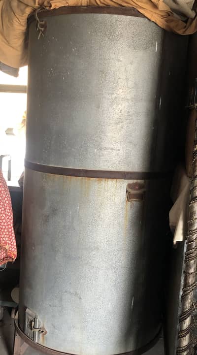 Weight storage (Parhola)