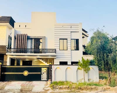 10 M 4 Bedrooms hpuse available for rent in Askari 14 Rawalpindi