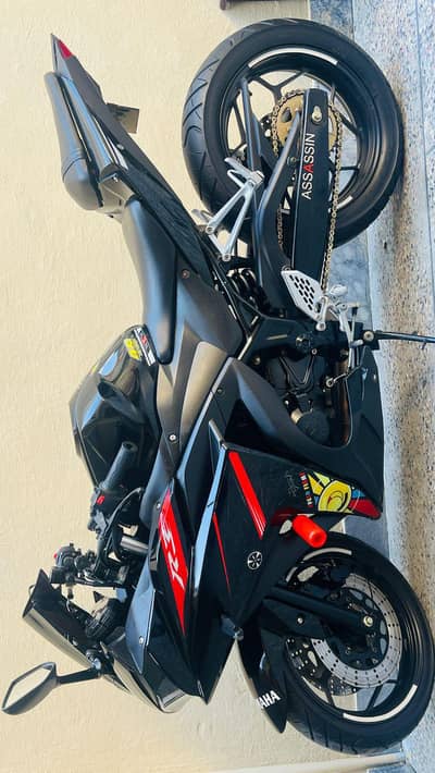 Yamaha r3 replica sports bike