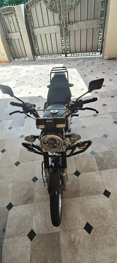 Suzuki GS 150 SE