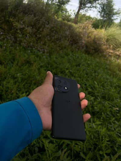 OnePlus 11r 5g 16+12Ram 256 gb colour black