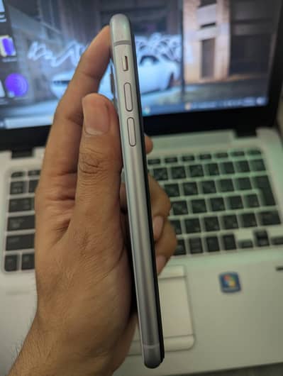 I phone 11 64GB JV panel change