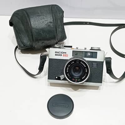 Rare 1970s Japanese Ricoh 800 EES Metallic Camera with Leather Case