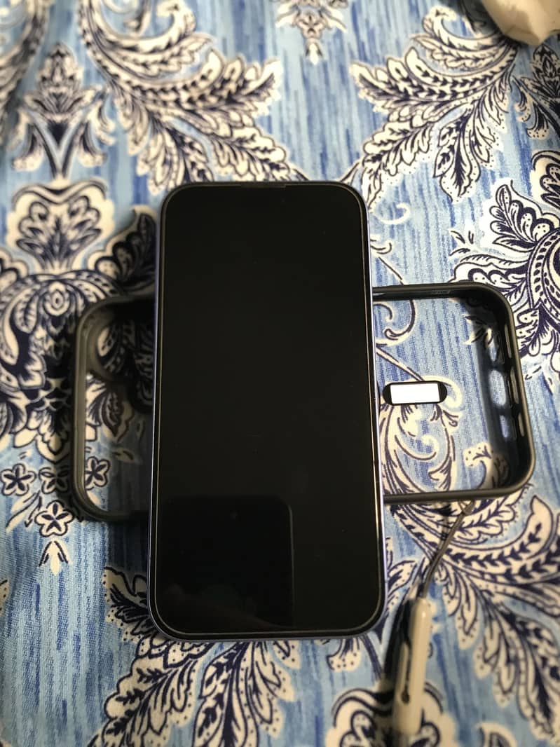 iPhone 16 Jv 1