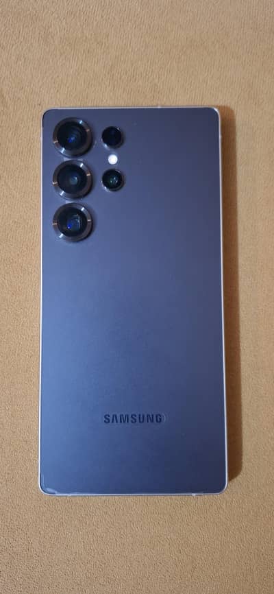 10/10 Samsung Galaxy S25 Ultra 512GB (Dual SIM) – PTA Approved