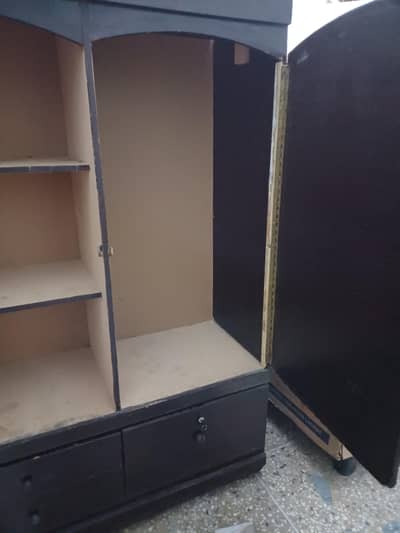 big size almari very good condition