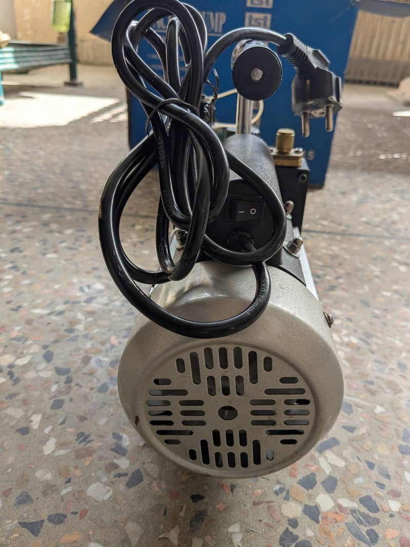 Vacuum Pump 3