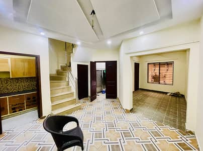 Beautiful 3 Marla 3 Bed Full House For Rent in Ali park