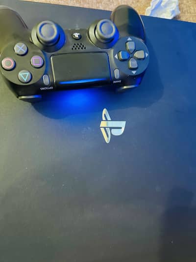 PS4 pro 1TB original non jailbreak with orignal controller