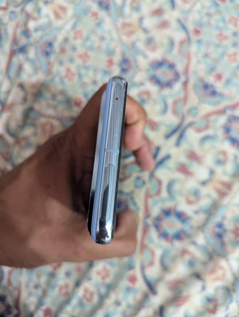 google pixel 8 pro 4