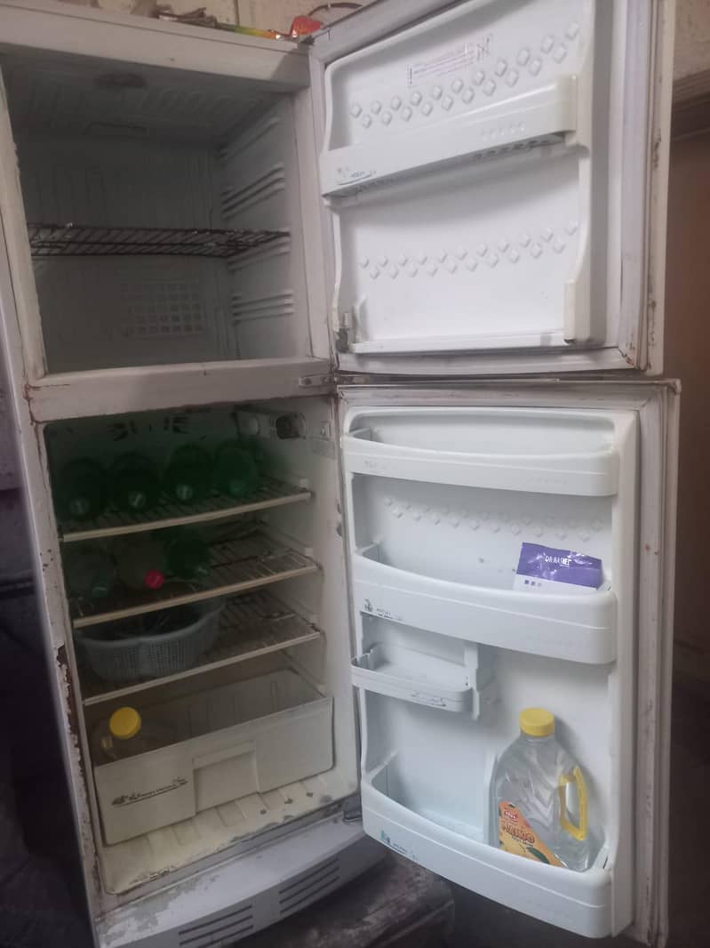 refrigerator 5