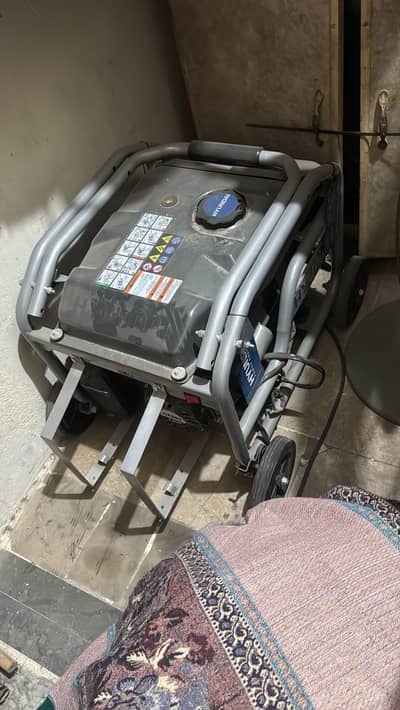 Hyundai  HGS 2500 New Generator With Box